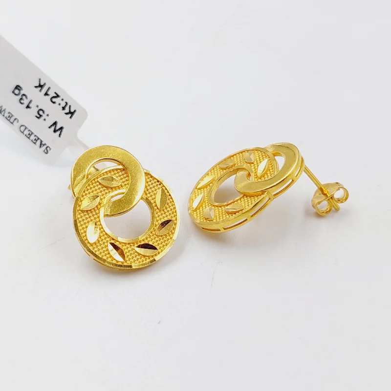 Deluxe Screw Earrings